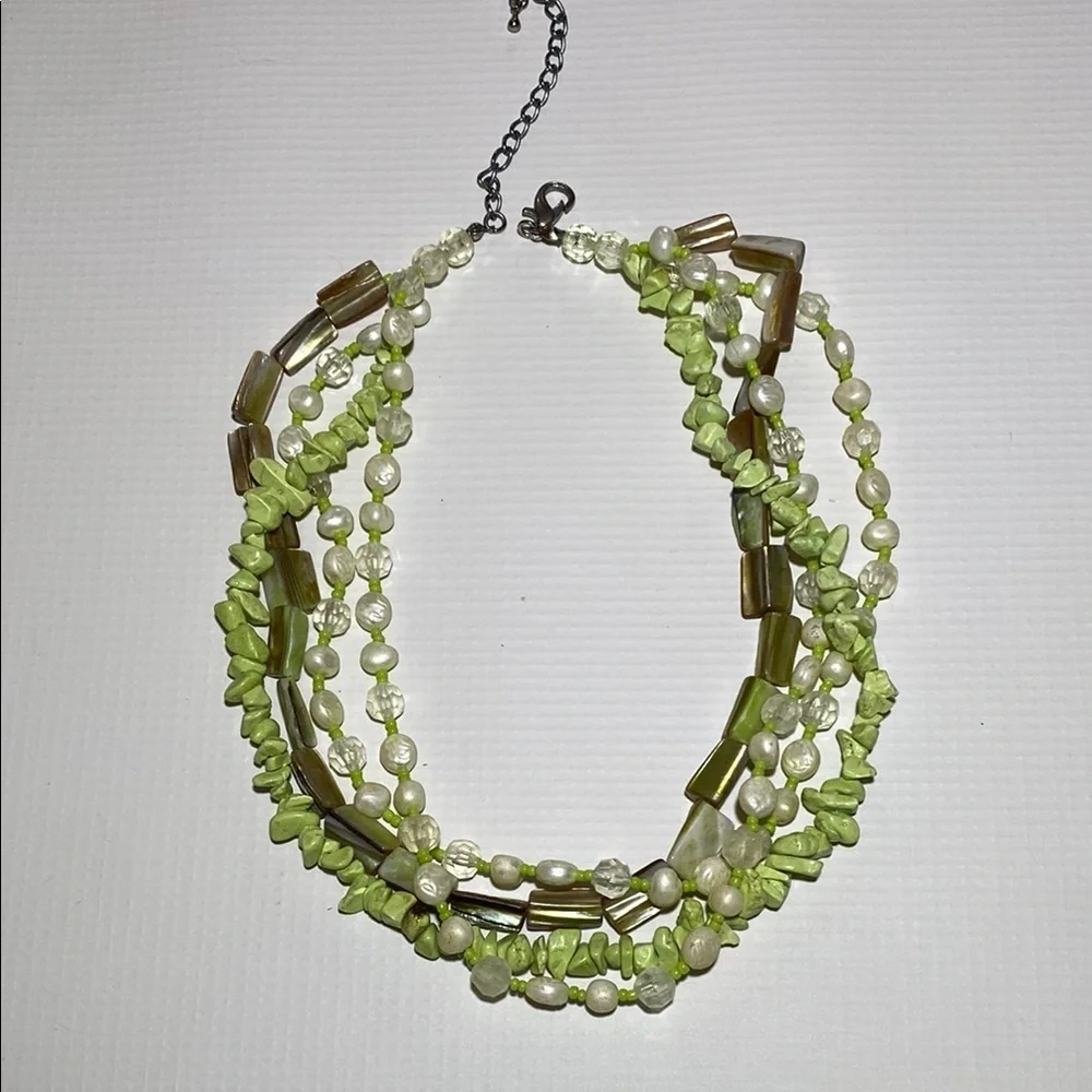 VNTG Unbranded Green and White Multi-Strand Necklace with Dimensional Beads - Picture 5 of 5